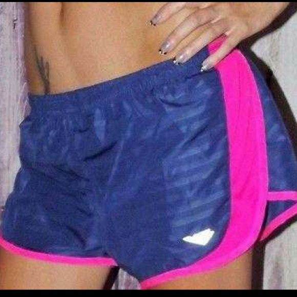 WOMENS ATHLETIC SHORTS - Picture 5 of 5